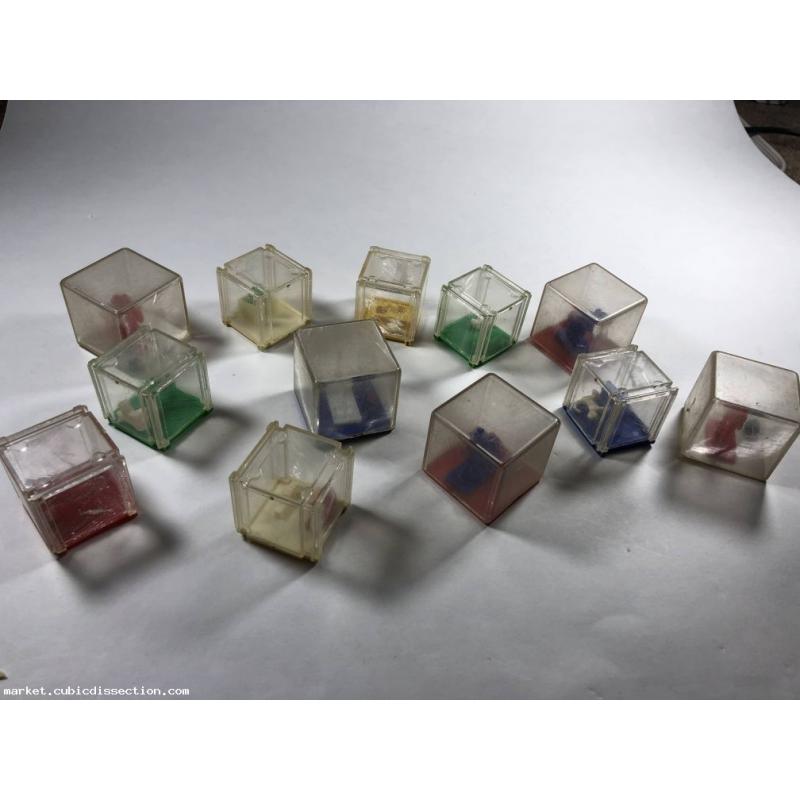Vintage Plastic Cube Dexterity Lot x12