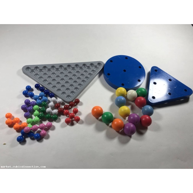 Puzzle Lot x2 Assembly Magnetic Pyramid and Molecules