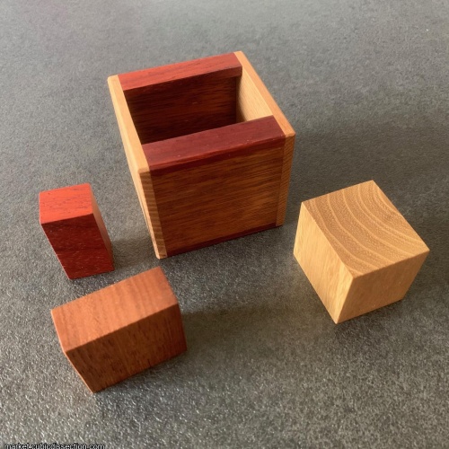 Euklid For Kids (2nd Revised Edition) made by Pelikan