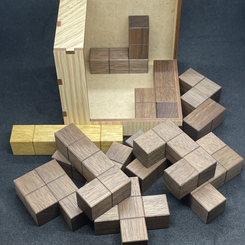 Hide 1 by Osanori Yamamoto