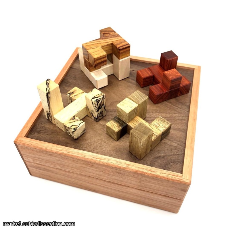 Reticulated Cubes by Lee Sallows (RPP)
