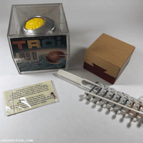 Puzzle Lot - Electronic TROi, Dovetail Box, World's Smallest Puzzle, & Plastic Chinese Rings