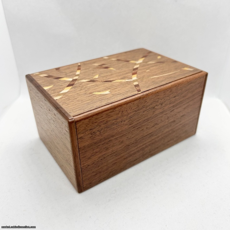 The Shrinking Box (2003) - KCG (Karakuri)