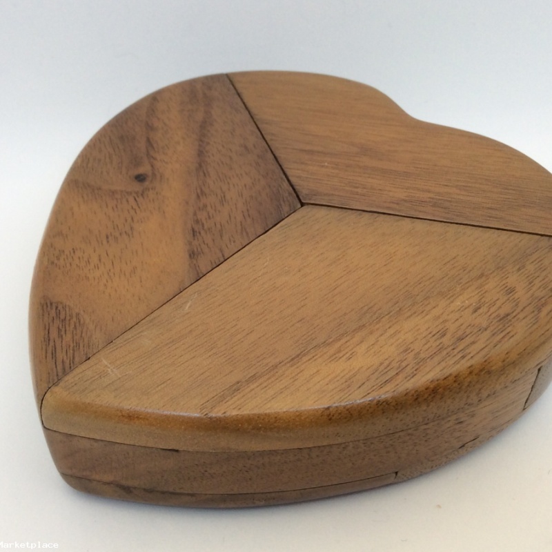 Coordinate Motion Heart Puzzle box