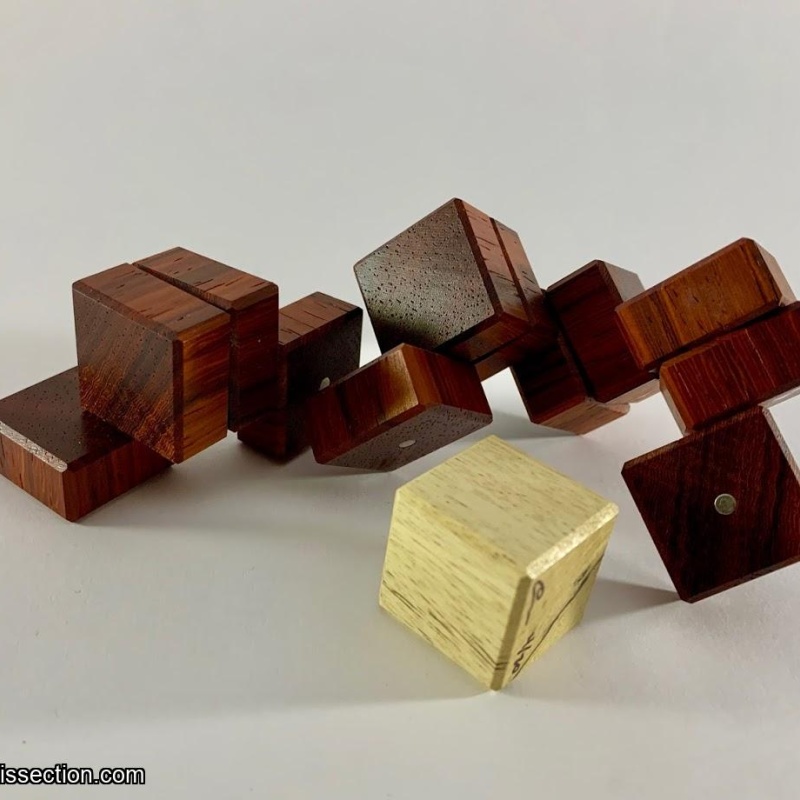 Surround (Padauk & Tamerindo)