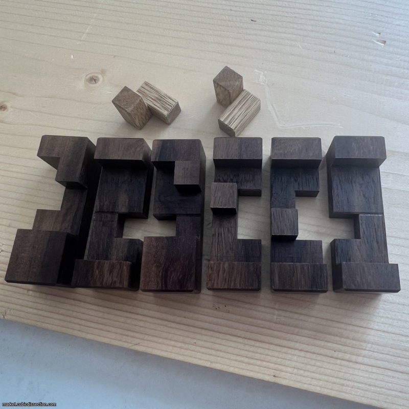 Parasitic Burr by Tyler Hudson Oddball