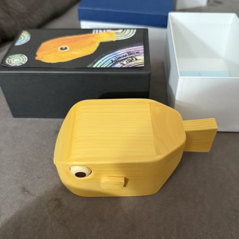 Yellow fish box karakuri