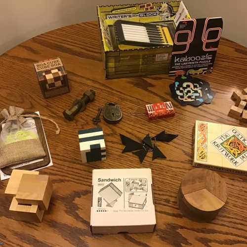 PUZZLE BUNDLE OF FOURTEEN ITEMS!