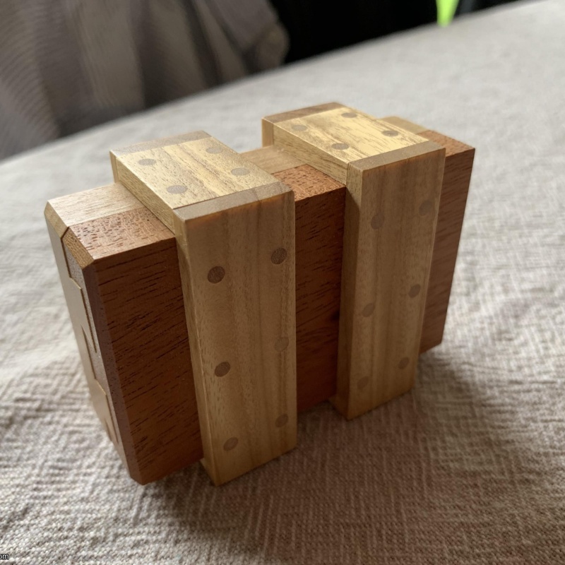 Banded Dovetail Puzzle