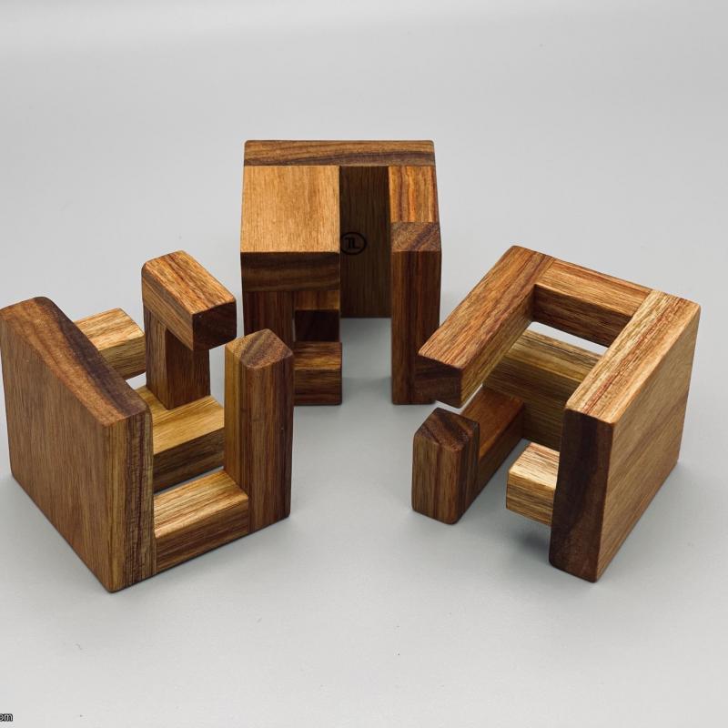 Lock Nested Cube (Lensch / Cohen)