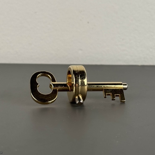 Bits and Pieces - Roc Key - Rocky Chiaro