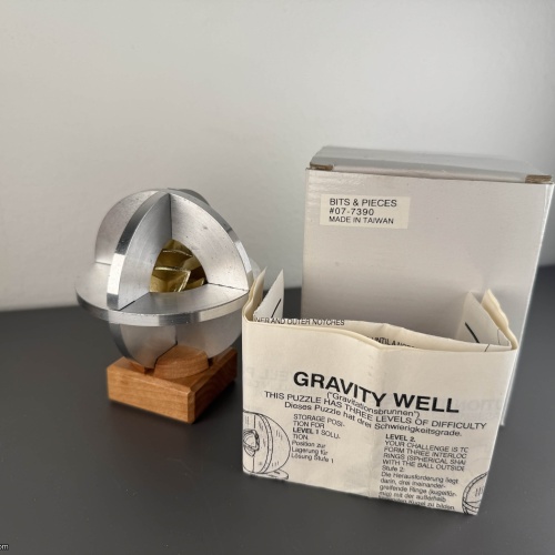 Bits and Pieces - Gravity Well - Very Rare w/ Box and Solution
