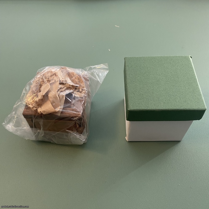 Karakuri "Let's Get Dressed" by Shou Sugimoto, 2024 Xmas Present