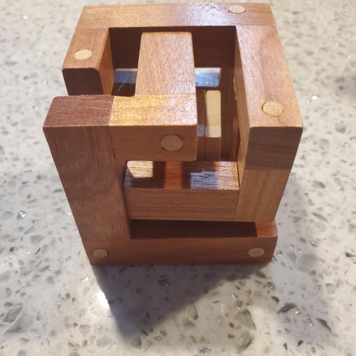 Lost Luggage!  Can you Free your Luggage?