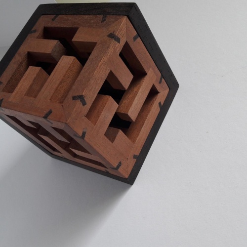 MAZE CUBE