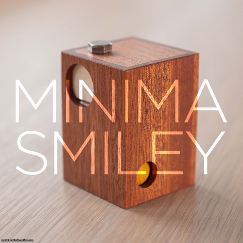 Minima Smiley - Pelikan - Original release version