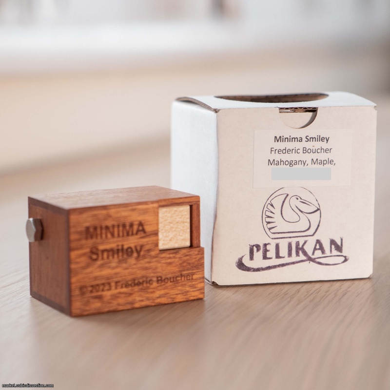 Minima Smiley - Pelikan - Original release version