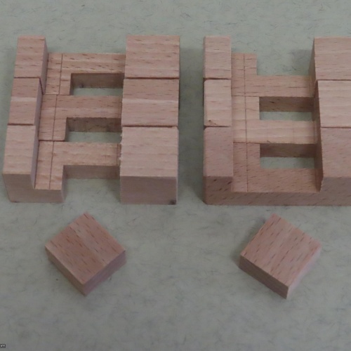 A Tribute to Th. O'Beirne, IPP21 (2001) exchange puzzle by Willem van der Poel