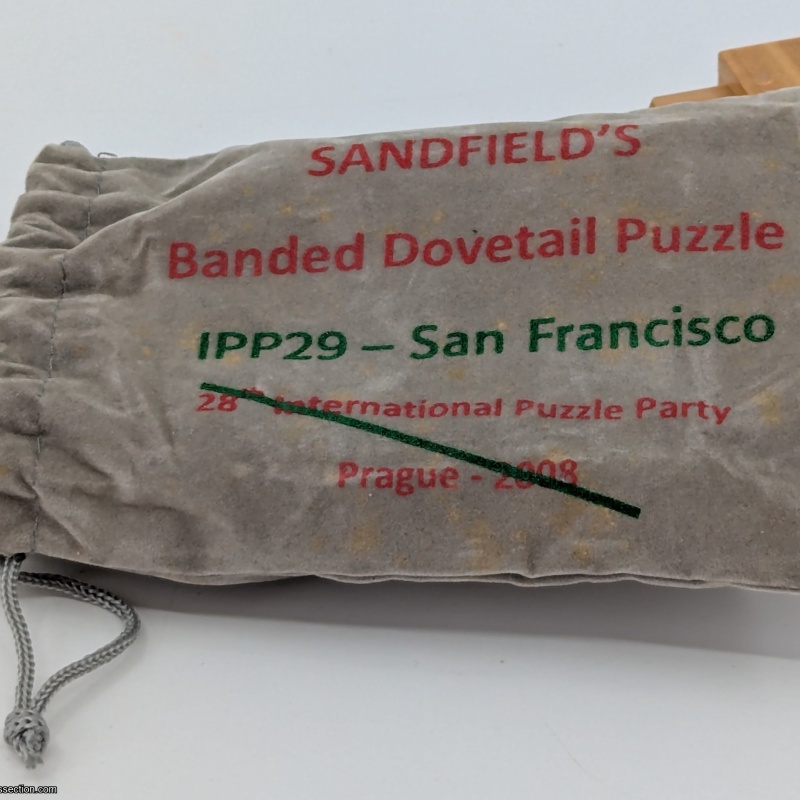 Sandfield's Banded Dovetail Puzzle
