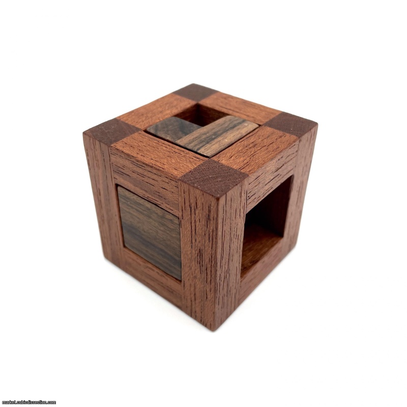 Petit Puzzle by Osanori Yamamoto