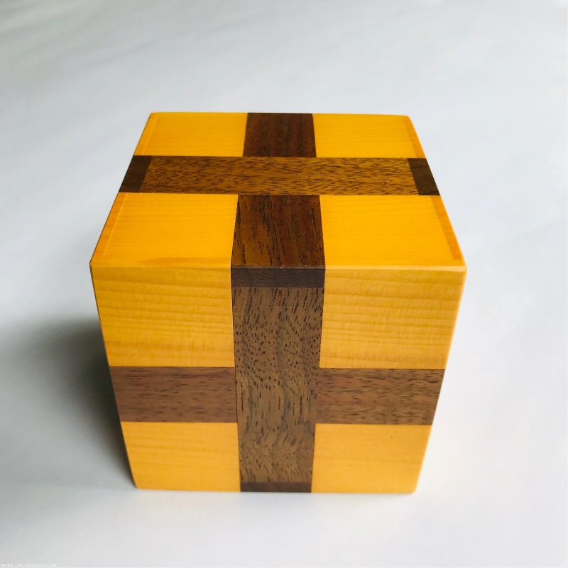 New Parcel Cube - 2014 Karakuri Christmas Present
