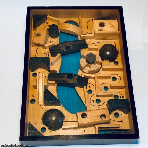 WADA Playland large 10"x7" dexterity game