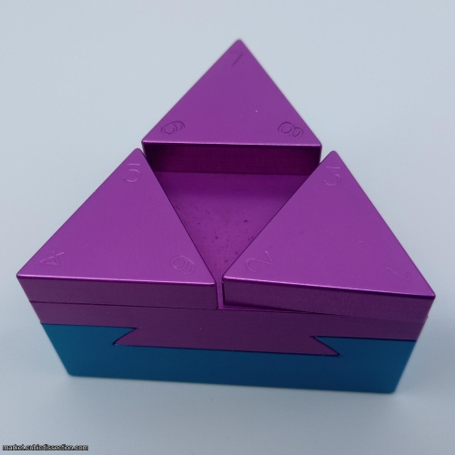 MBP #3 Triple Dovetail Triangle by Robert Rose