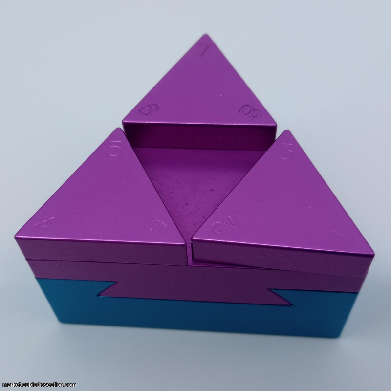 MBP #3 Triple Dovetail Triangle by Robert Rose