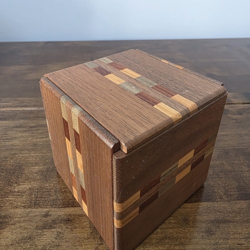 New Secret Box II by Karakuri