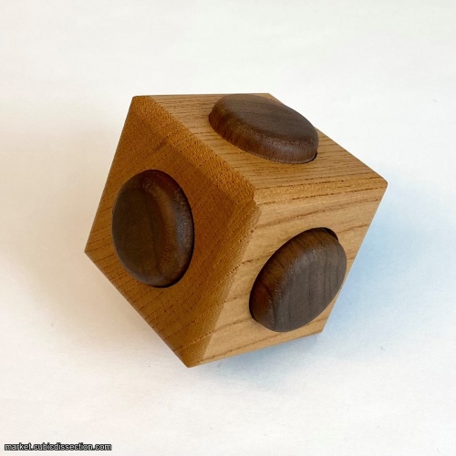 Small Box No. 8 - Akio Kamei (Karakuri)