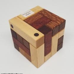 TriTIC - Turning Interlocking Cube