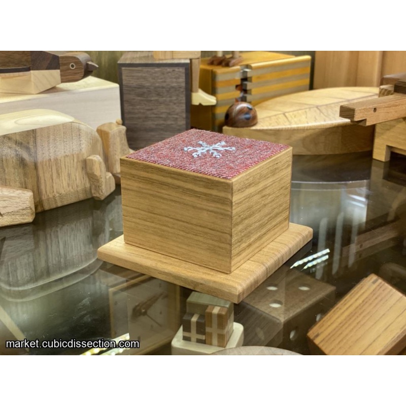 Snow Dance by Karakuri