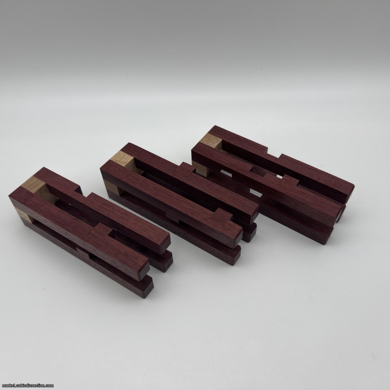 Uri Three Bars by Dario Uri
