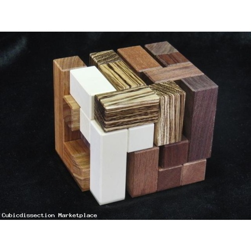 Disjointed Cube (Accordion)