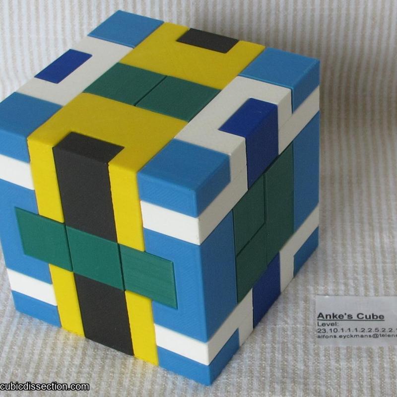 Anke's cube by Alfons Eykmans