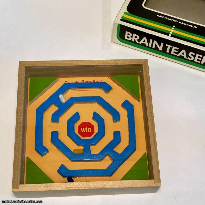 WADA Capsule Bara Bara 5"x5" dexterity game