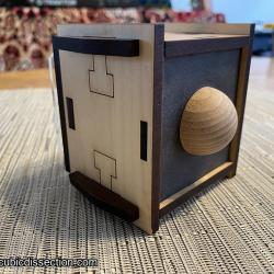 "Flohcircus" Puzzle Box