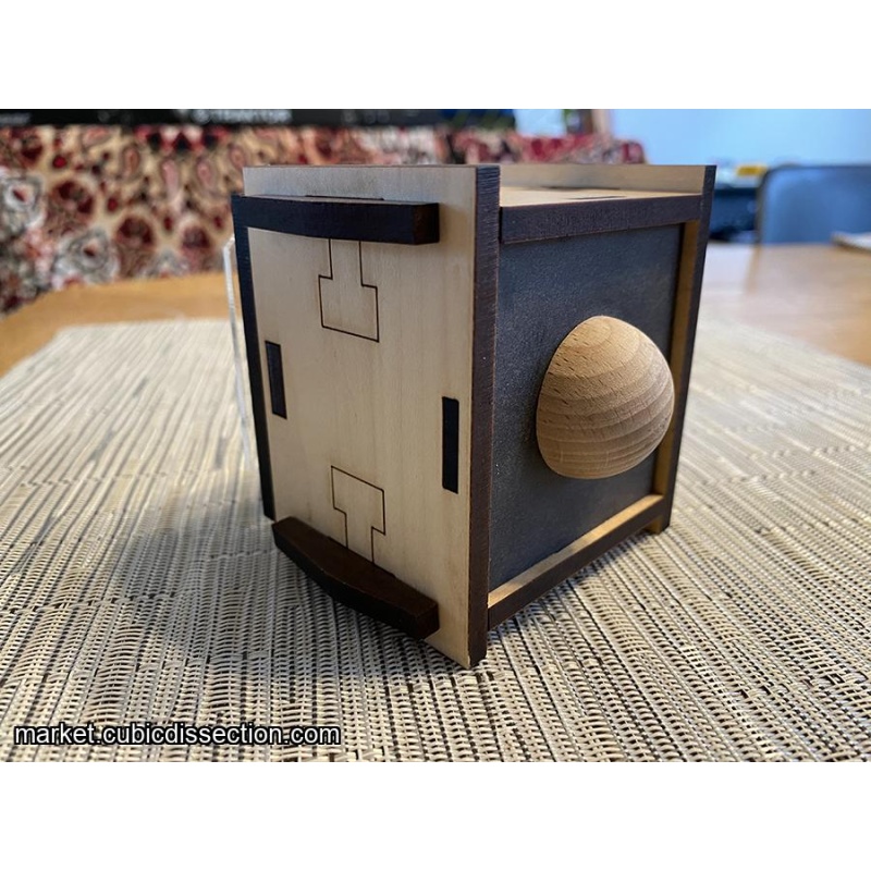 "Flohcircus" Puzzle Box
