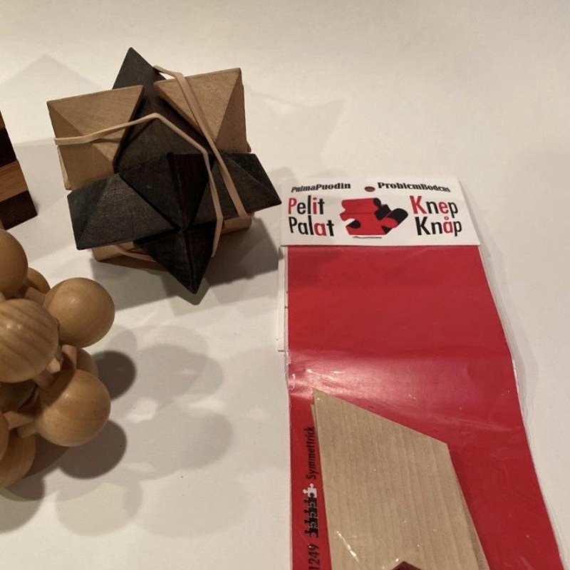 Lot of 6 Puzzles inlcuding Blockhead