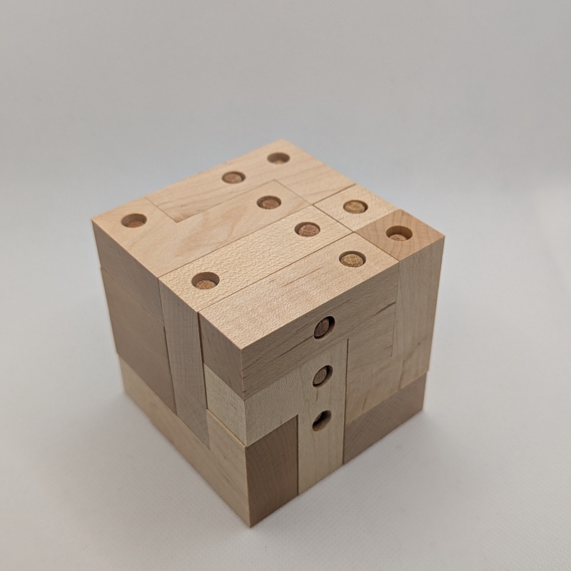 Logical Progression Burr (Cubic Dissection)