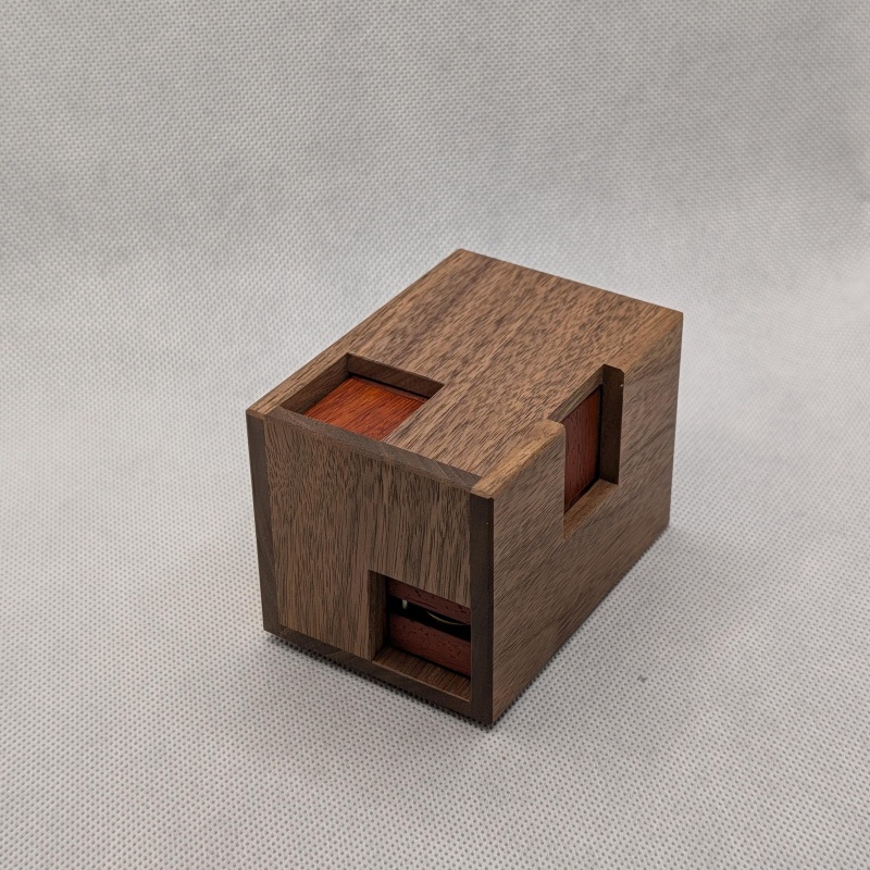 Jammed Coin (Minima Tokyo)