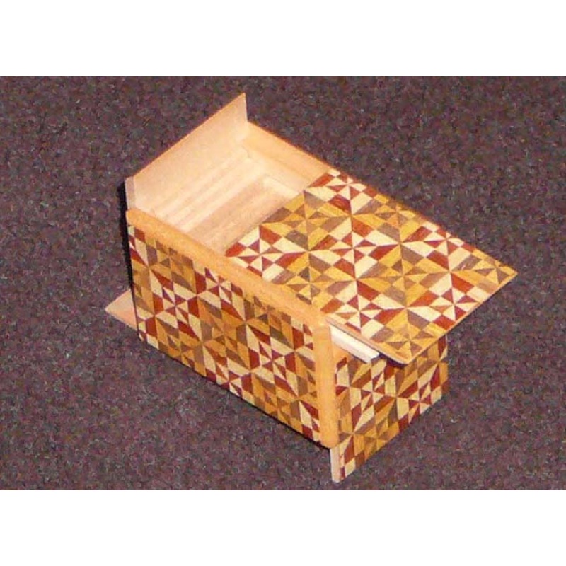 Japanese Puzzle box MAME 18 step-Okiyama (deceased)