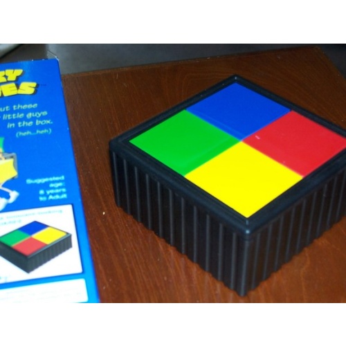 Sneaky Squares - Bill Cutler Design made by Ishi