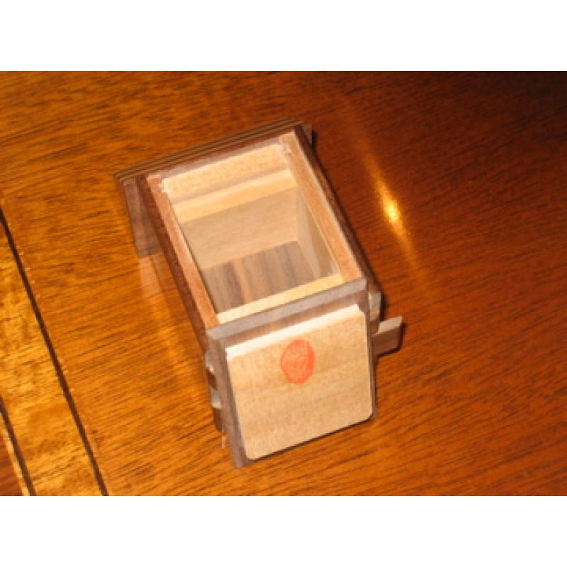 James R Youngblood - Outhouse Puzzle Box by Izumiya-Goto-san