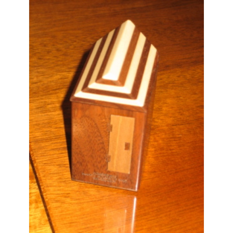 James R Youngblood - Outhouse Puzzle Box by Izumiya-Goto-san