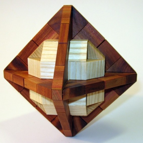 Vinco - Octaro Ball by Vinco