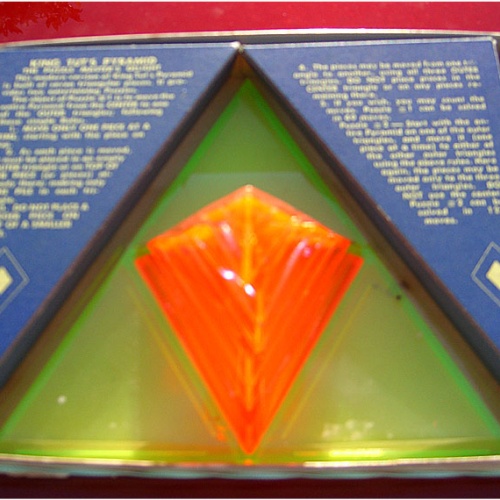 King Tuts Pyramid Milton Bradley 1962 Puzzle and Art! Rare!