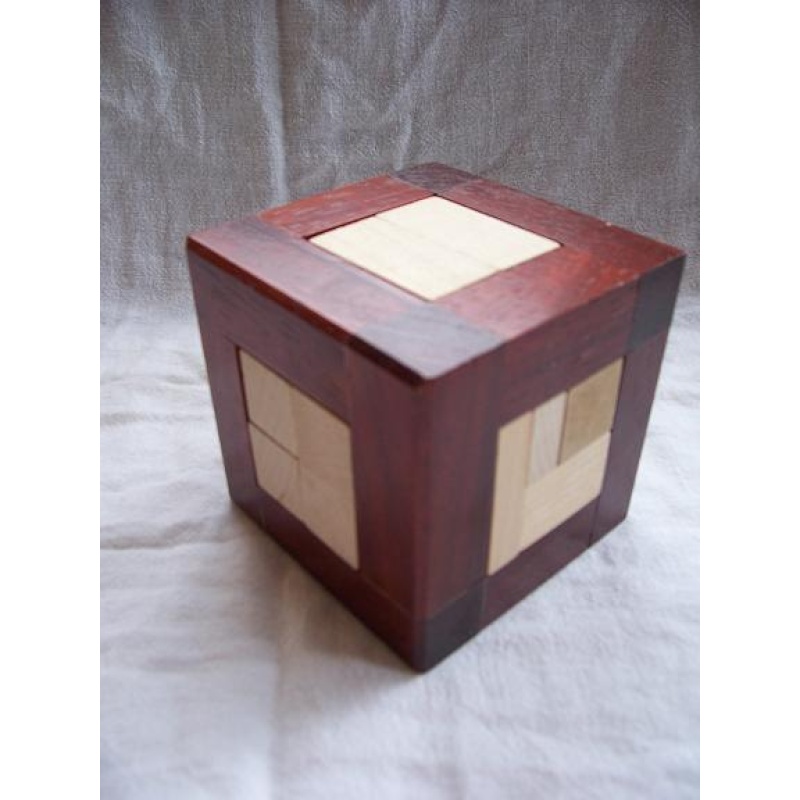 Cube in Cube by Constantin