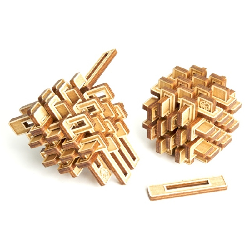 Oskar van Deventer - Knot Mass (Maple) by Pacific Puzzleworks (Lee Krasnow)