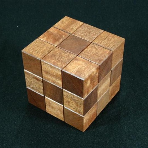 Juha Levonen - Rotamove Cube by Eric Fuller